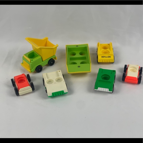 Lot of 7 Vintage Fisher-Price Little People vehicles - Picture 2 of 8